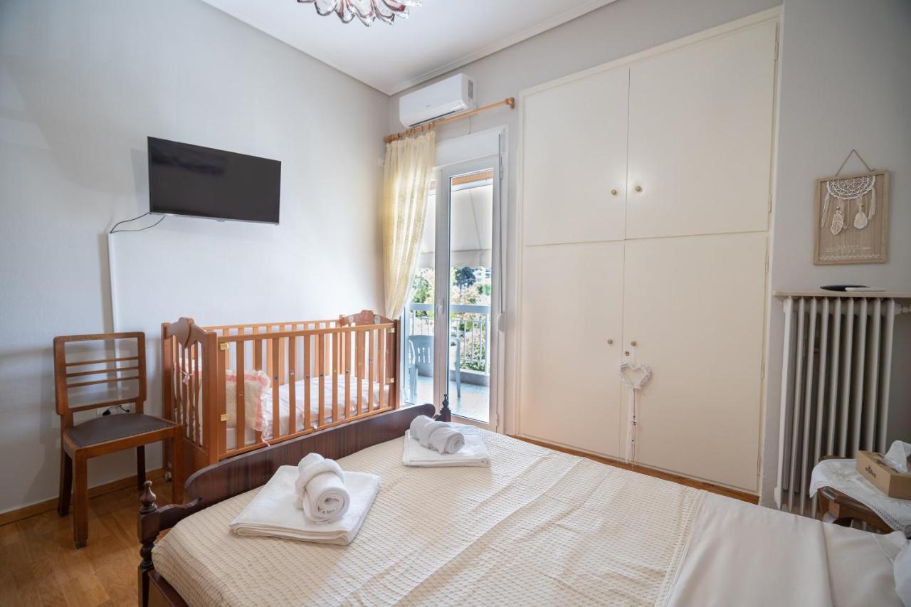 Family Apartment At Kalithea 2 Bedrooms 4 Pers เอเธนส์ ภายนอก รูปภาพ