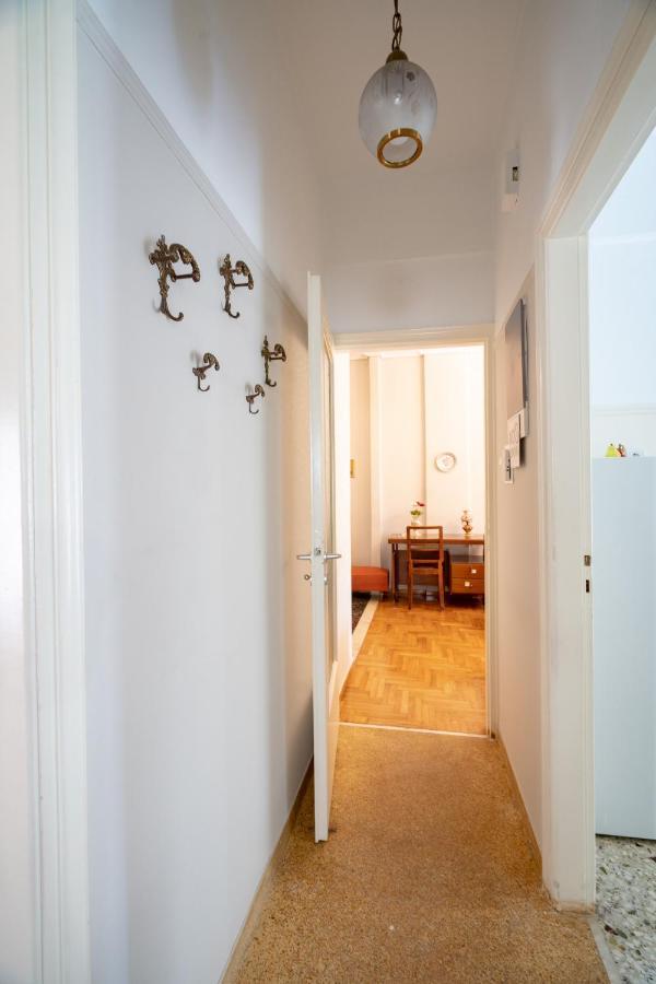 Family Apartment At Kalithea 2 Bedrooms 4 Pers เอเธนส์ ภายนอก รูปภาพ